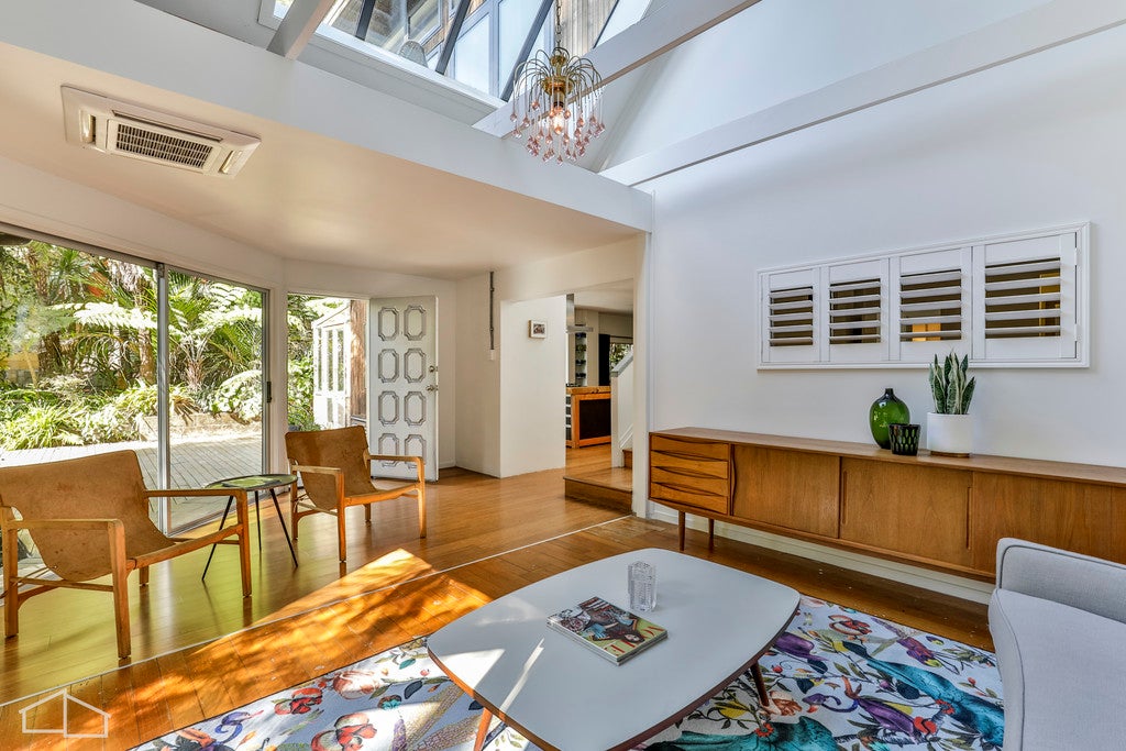 22 Fawcett Road, Laingholm, Auckland - Carousel 1