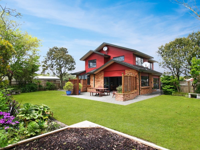 3 Tyne Place, Highlands Park, New Plymouth - Carousel 1