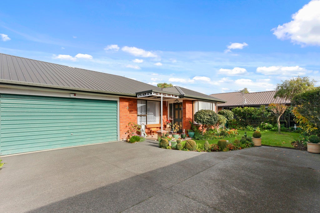 2/161 Grimseys Road, Redwood, Christchurch - Carousel 12