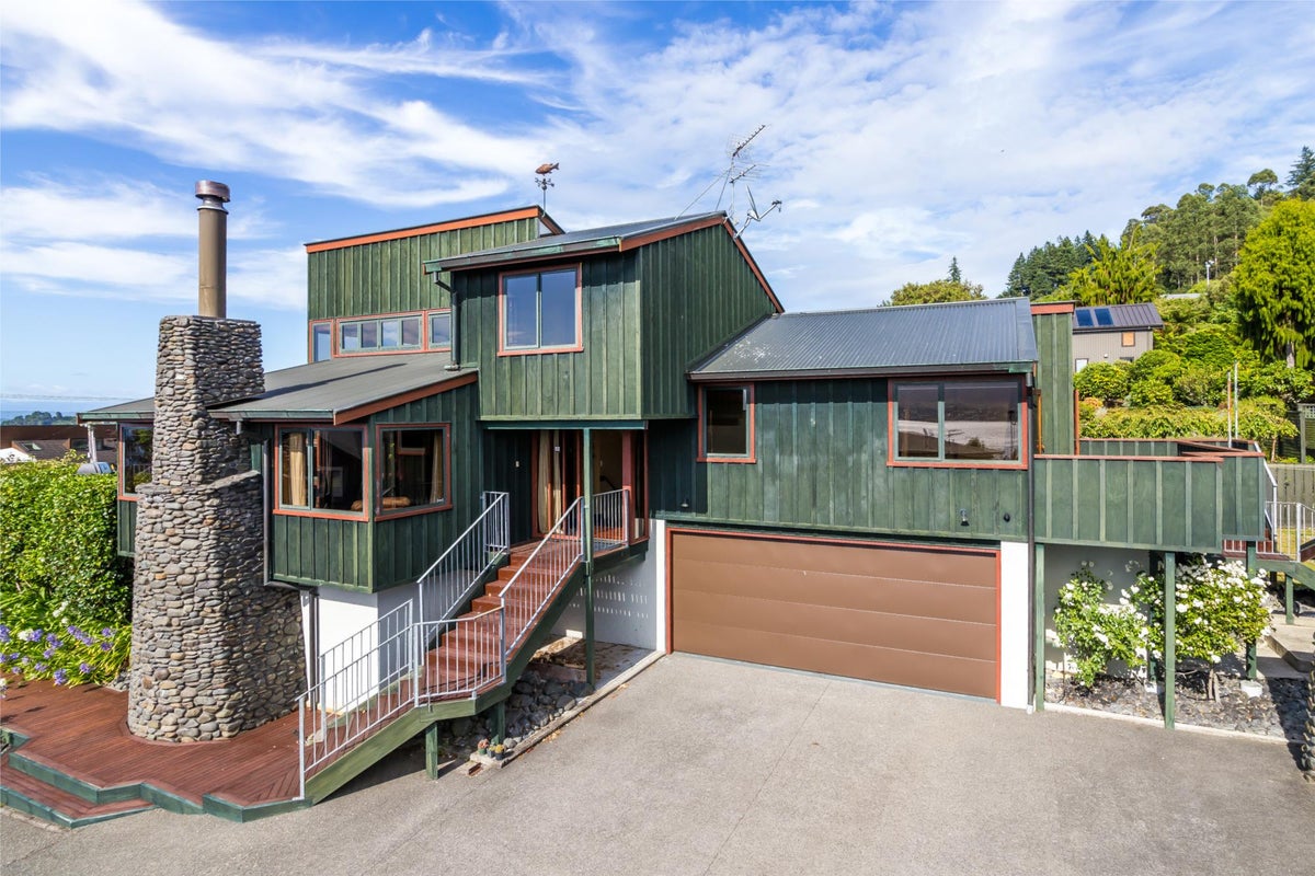 40 Wakeman Road, Acacia Bay, Taupo - Carousel 1