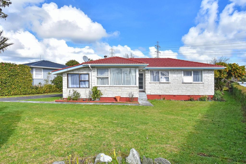 95 Chichester Drive, Rosehill, Papakura - Carousel 1