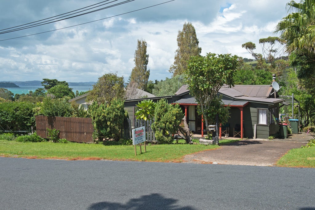 50 Mako Street, Oneroa, Waiheke Island - Carousel 1