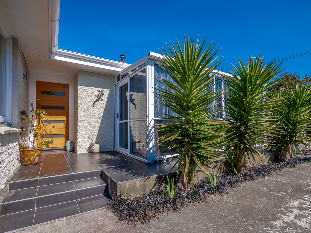 71A Main Road, Redcliffs, Christchurch - Carousel 1