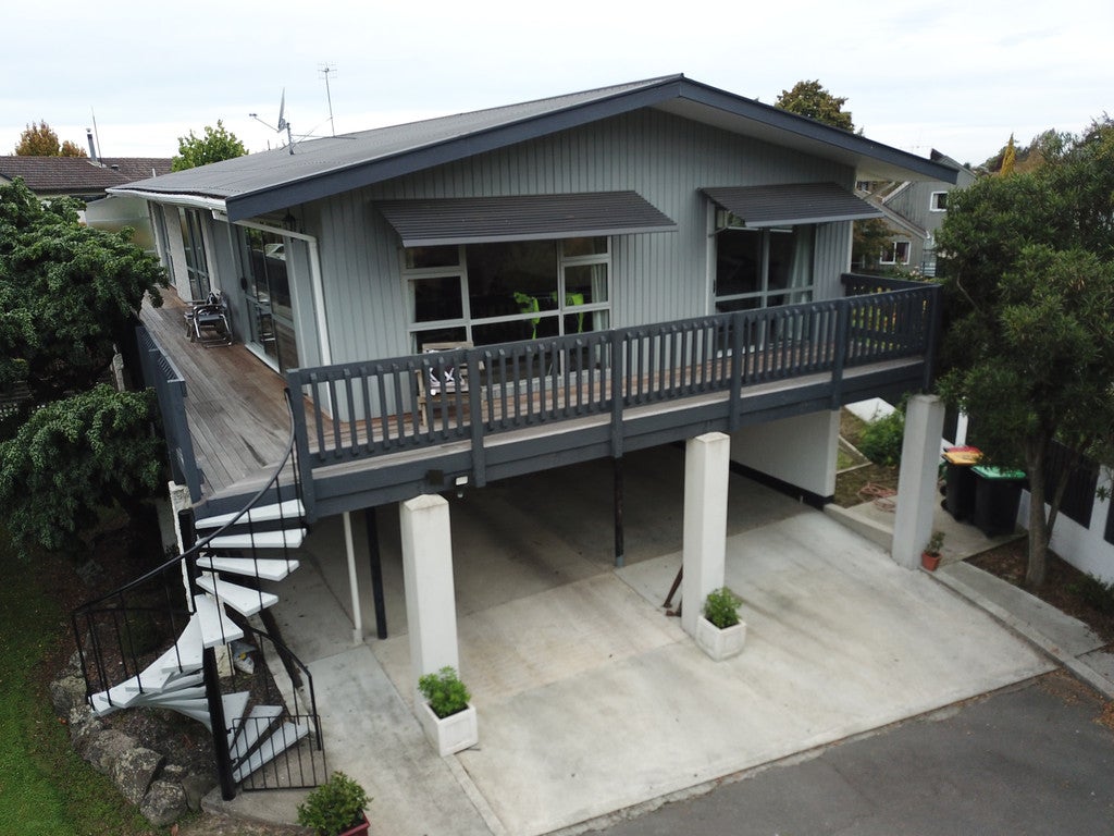 9 Oak Place, Gleniti, Timaru - Carousel 1