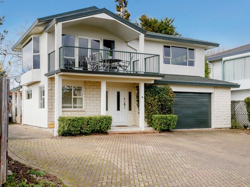 29 Oregon Drive, Rainbow Point, Taupo - Carousel 1