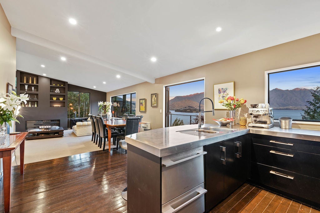 5A Aurum Lane, Fernhill, Queenstown - Carousel 2