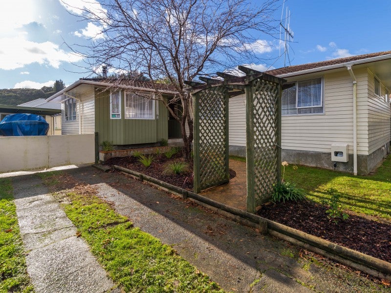 57 Gemstone Drive, Birchville, Upper Hutt - Carousel 2