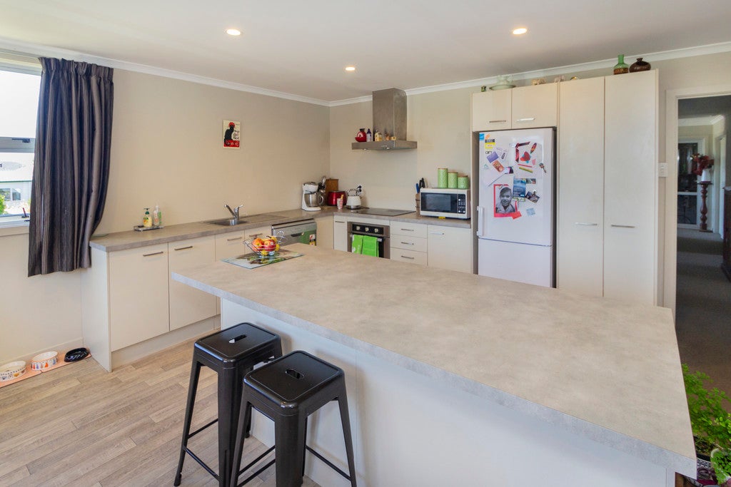 2B Robertson Street, Oamaru North, Oamaru - Carousel 2