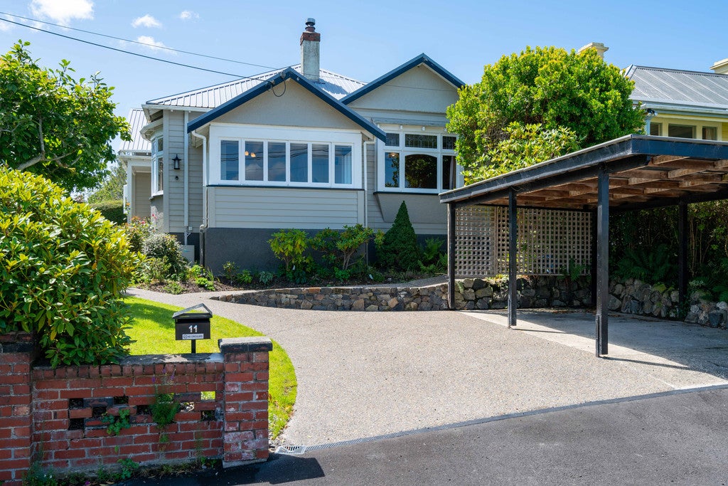 11 Farquharson Street, Opoho, Dunedin - Carousel 1