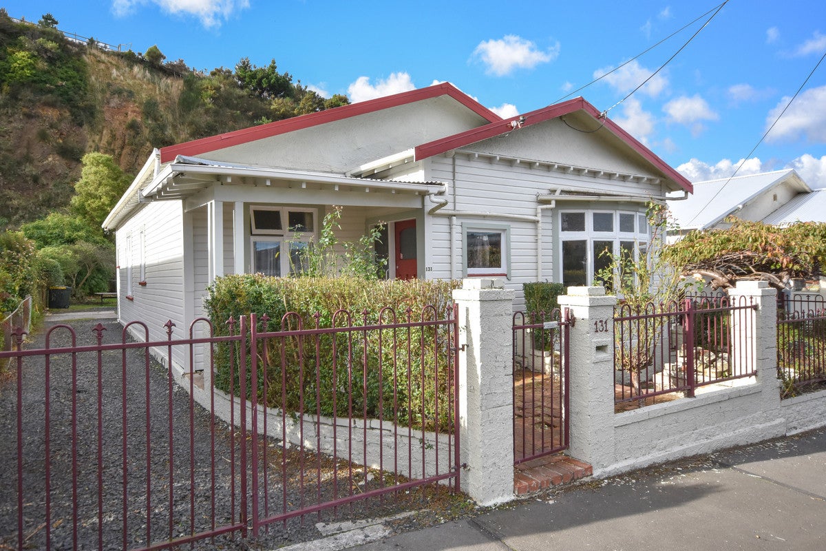 131 Glen Road, The Glen, Dunedin - Carousel 1