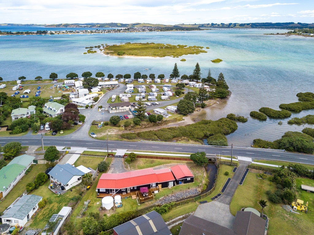 562 Leigh Road, Warkworth - Carousel 1