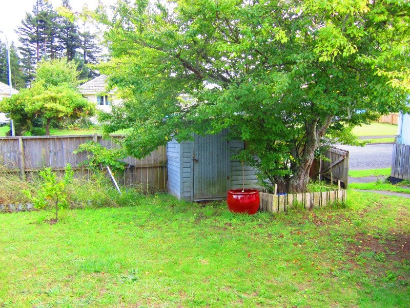 64 Norrie Street, Bader, Hamilton - Carousel 6