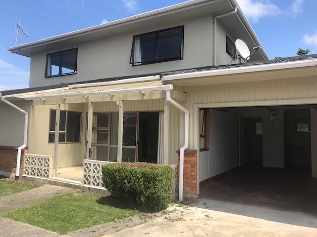 2/20 Bowling Road, GREENMEADOWS, NAPIER - Carousel 1