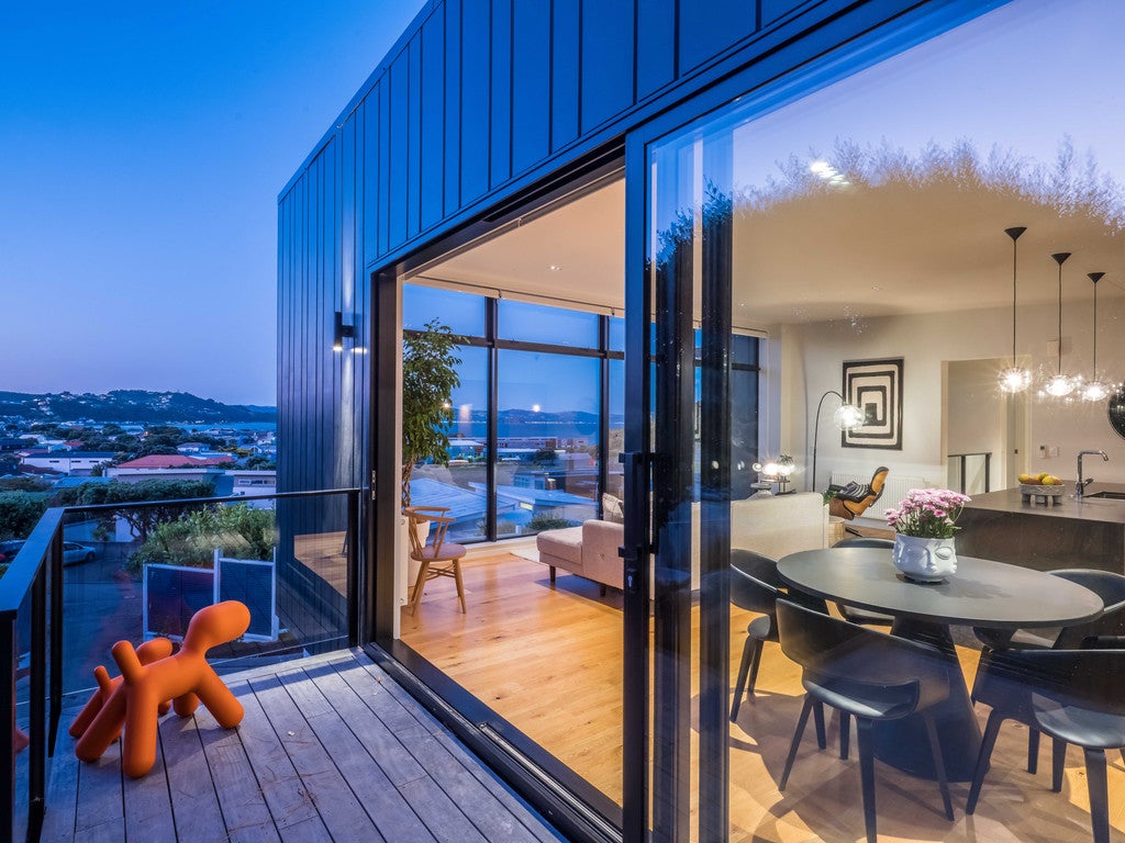 88 Burnham Street, Seatoun, Wellington - Carousel 2