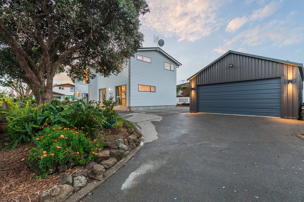 56 Ambury Road, Mangere Bridge, Auckland - Carousel 2