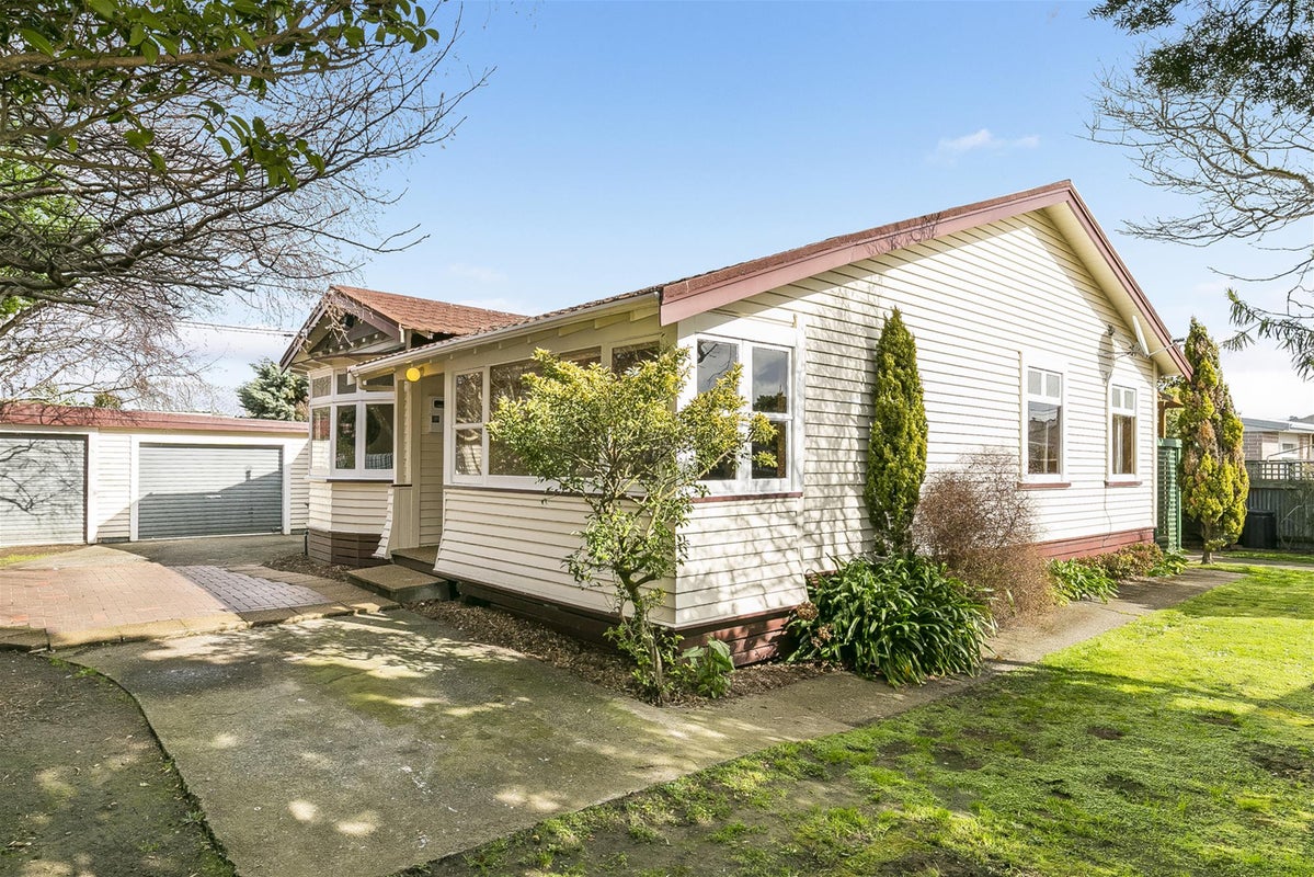 71A Ira Street, Miramar, Wellington - Carousel 1