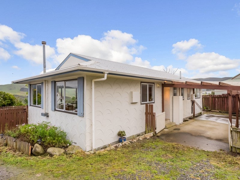 5A MOSSBURN GR, KELSON, LOWER HUTT - Carousel 1