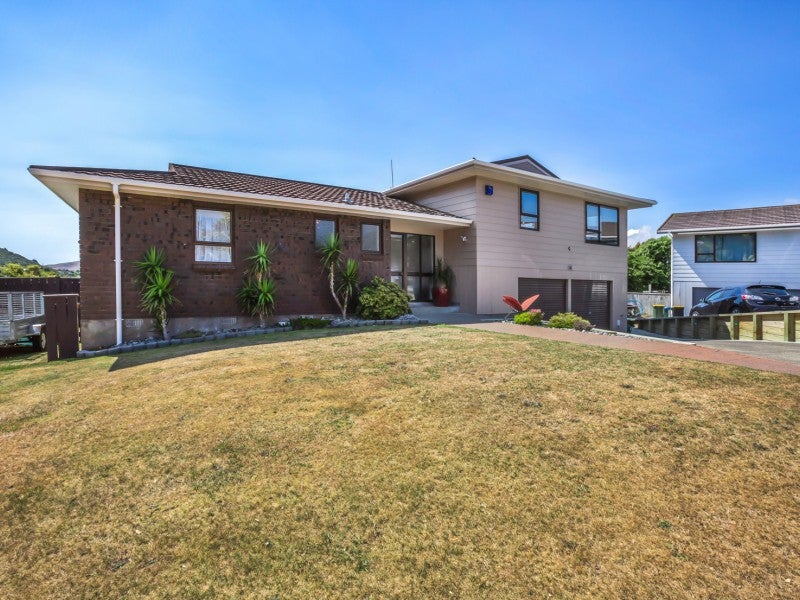 9 Longitude Place, Whitby, Porirua - Carousel 20