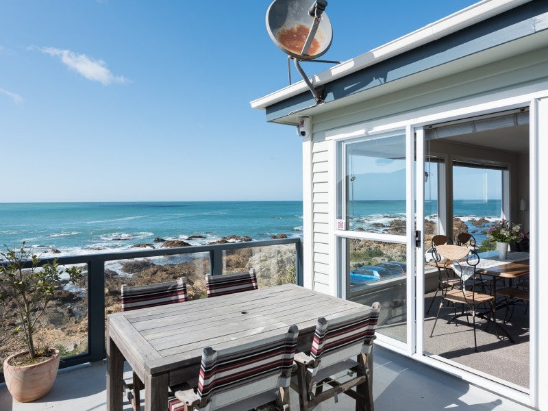 148 The Esplanade, Houghton Bay, Wellington - Carousel 2