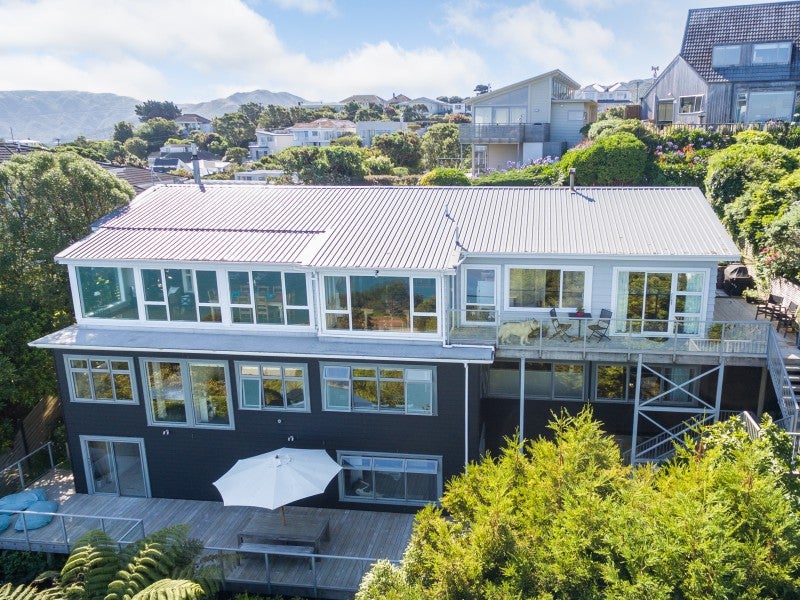 10 Clive Road, Khandallah, Wellington - Carousel 2