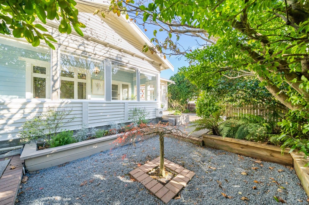8 Hume Street, Alicetown, Lower Hutt - Carousel 2