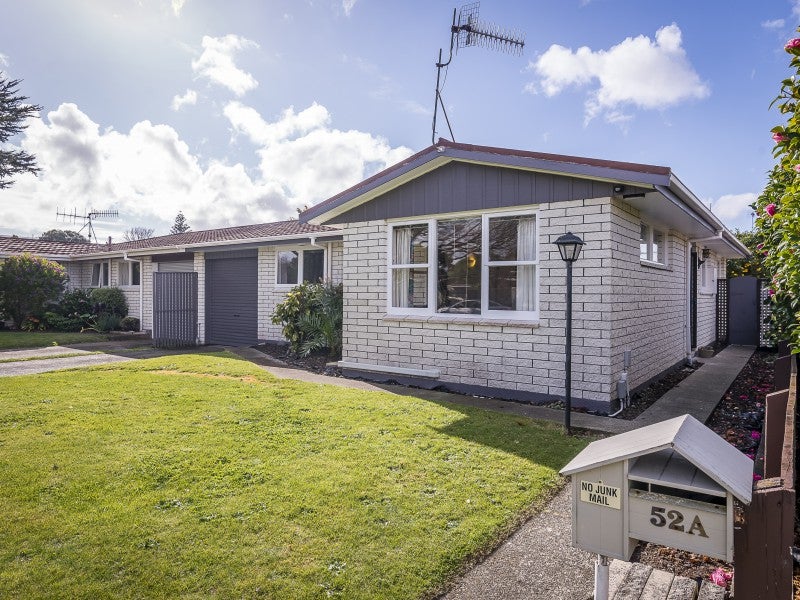 52A Tui Road, Raumati Beach, Paraparaumu - Carousel 1