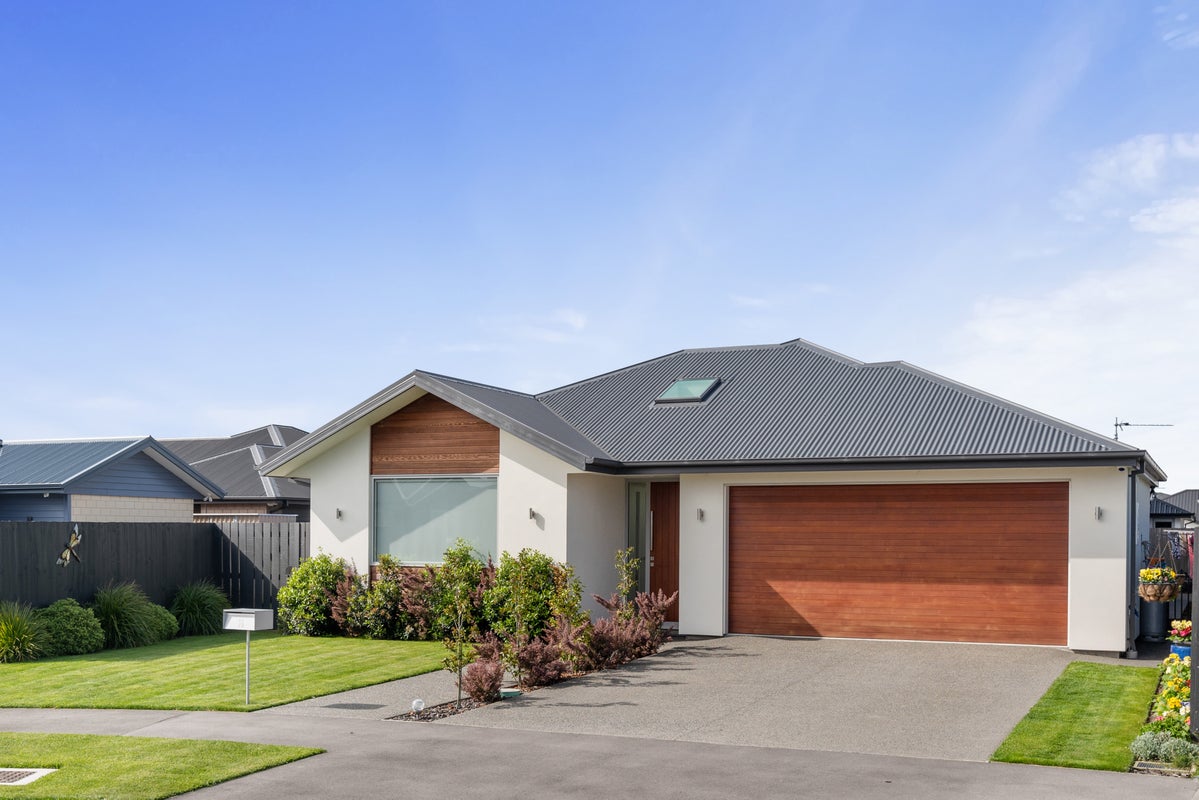 36 Limbrick Close, WIGRAM, CHRISTCHURCH - Carousel 1