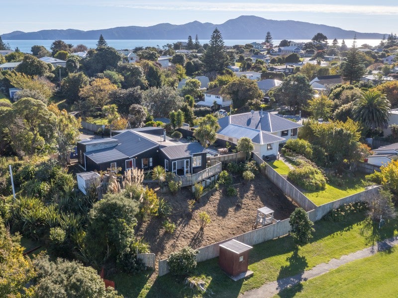 53 Margaret Road, Raumati Beach, Paraparaumu - Carousel 2