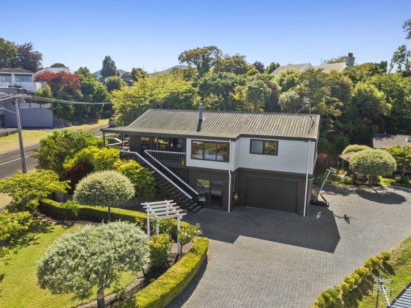 12 Boundary Road, Waipahihi, Taupo - Carousel 1