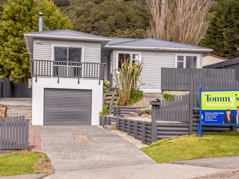 15 Gardiner Grove, Wainuiomata, Lower Hutt - Carousel 22
