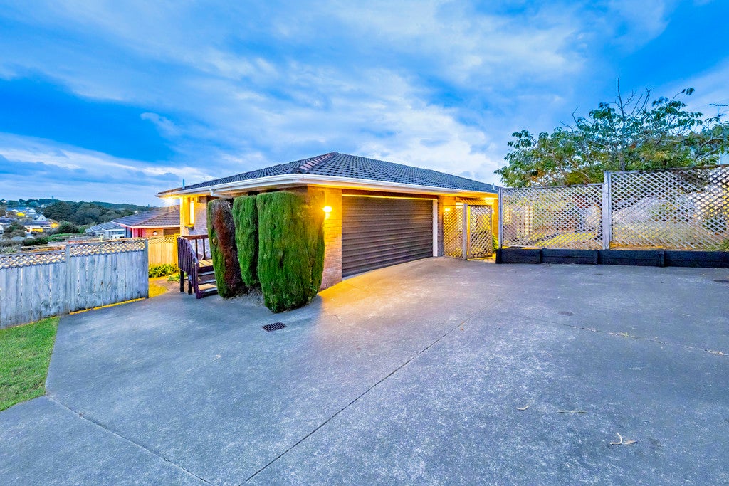 3/51 Redoubt Road, Goodwood Heights, Auckland - Carousel 2