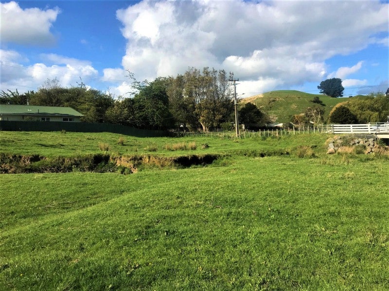 30 Main Street, Hunterville, Hunterville - Carousel 26