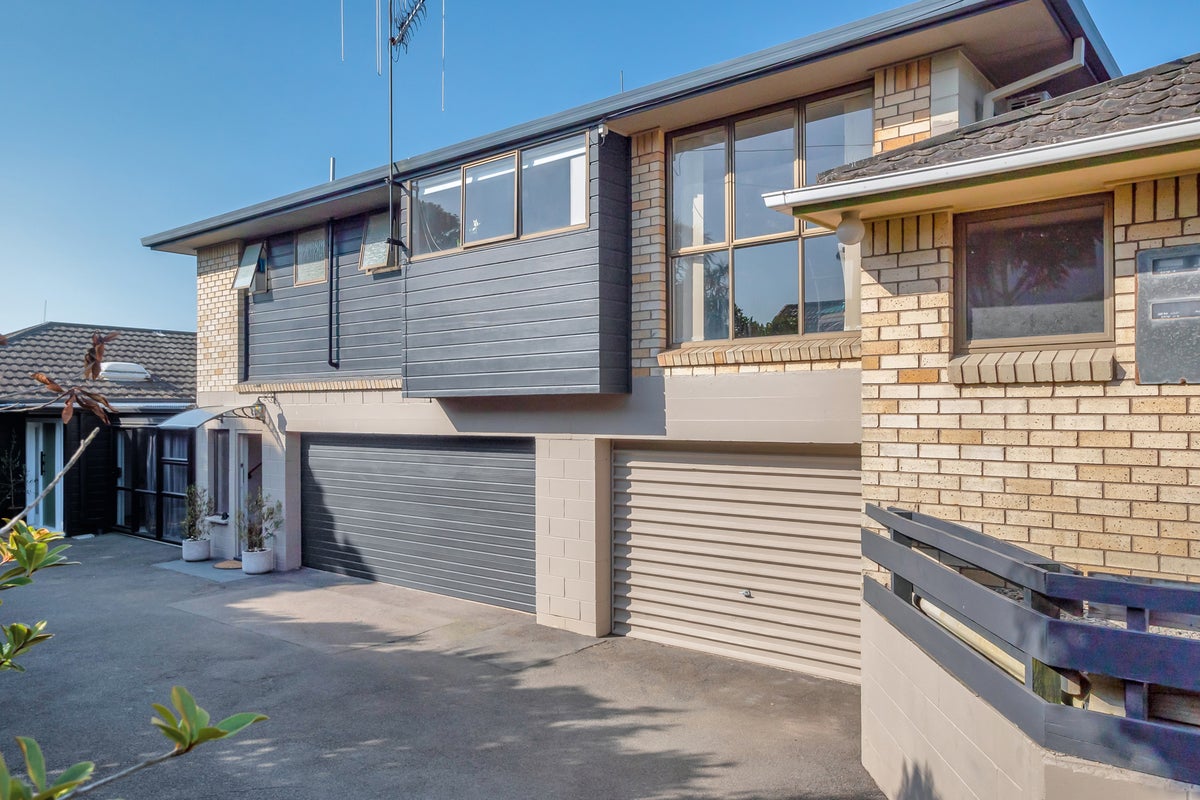 2/33 Golf Road, Mount Maunganui, Mount Maunganui - Carousel 2