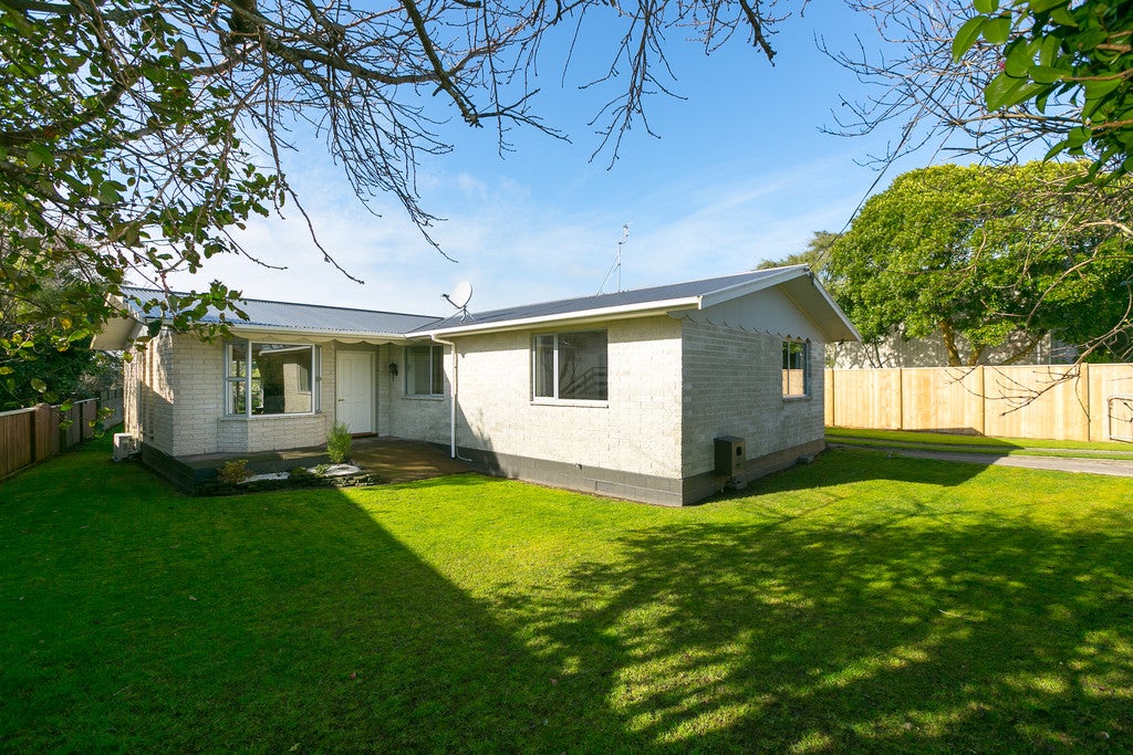 531 Richmond Road, Lepperton, New Plymouth - Carousel 1