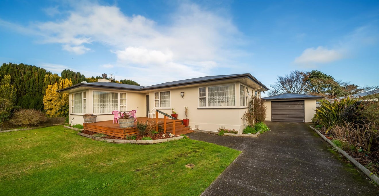 295 South Road, Hawera - Carousel 1