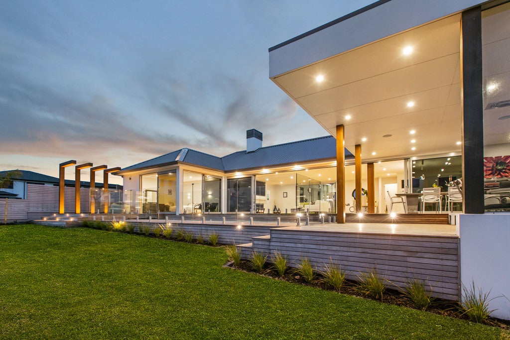 21 Milano Boulevard, Karaka, Papakura - Carousel 2