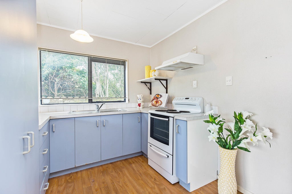 2/26 Horlicks Place, Randwick Park, Auckland - Carousel 2