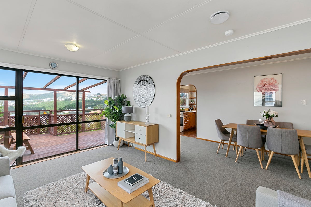 24 Kahikatea Grove, Paparangi, Wellington - Carousel 2