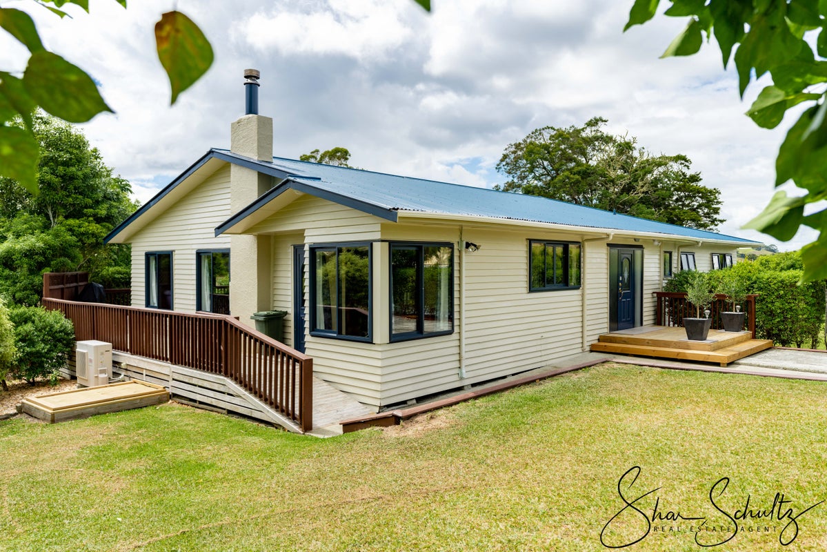 1884 Paparoa Valley Road, Paparoa - Carousel 2