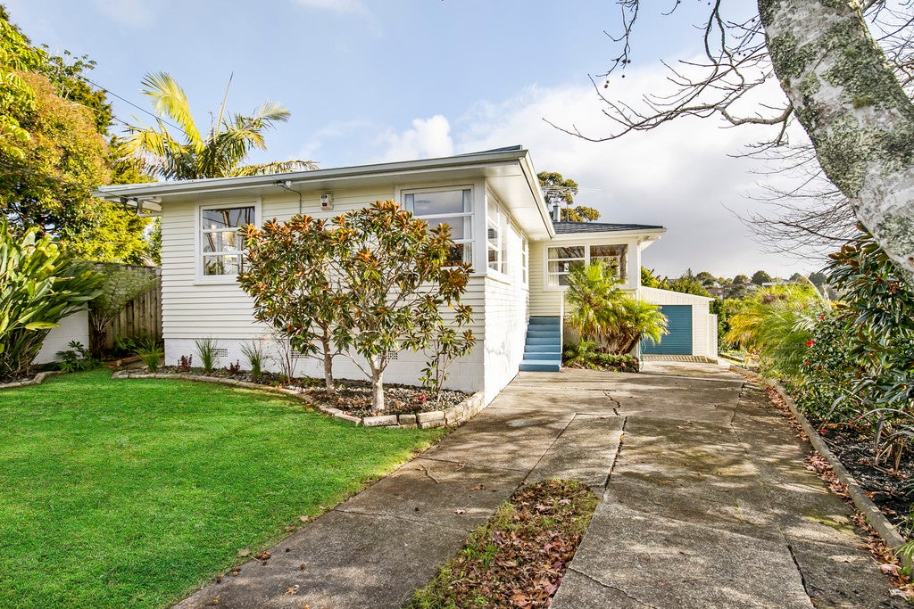 32 Verbena Road, Birkdale, Auckland - Carousel 18