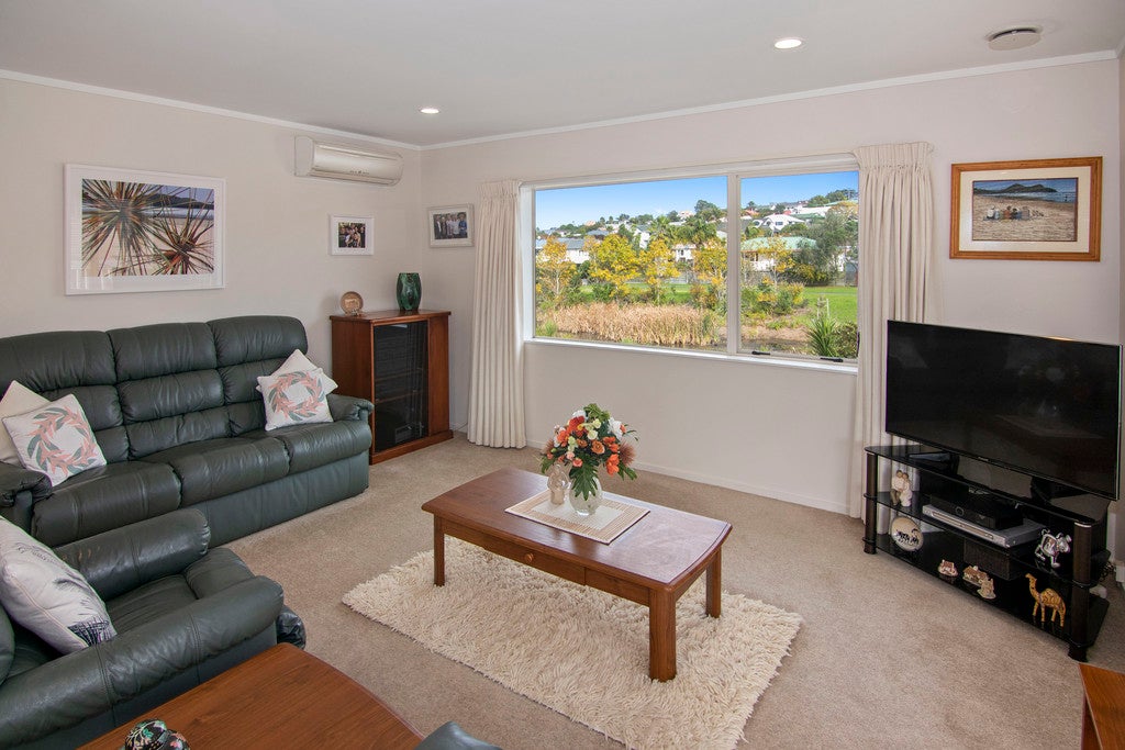 60 Donald Street, Stanmore Bay, Whangaparaoa - Carousel 2