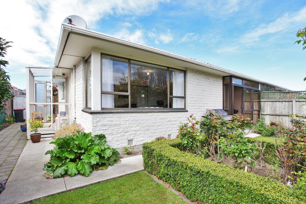 1/4 Macann Lane, Spreydon, Christchurch - Carousel 1