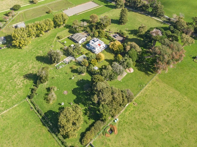 1065E No 2 Line, Fordell, Whanganui - Carousel 2