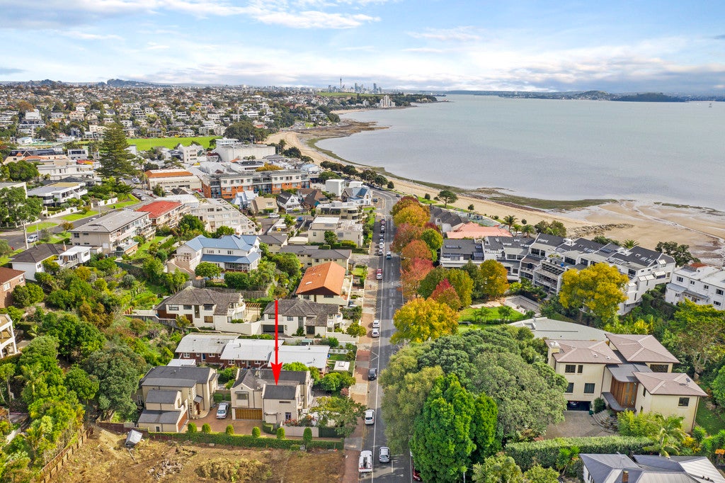 33 Vale Road, St Heliers, Auckland - Carousel 1