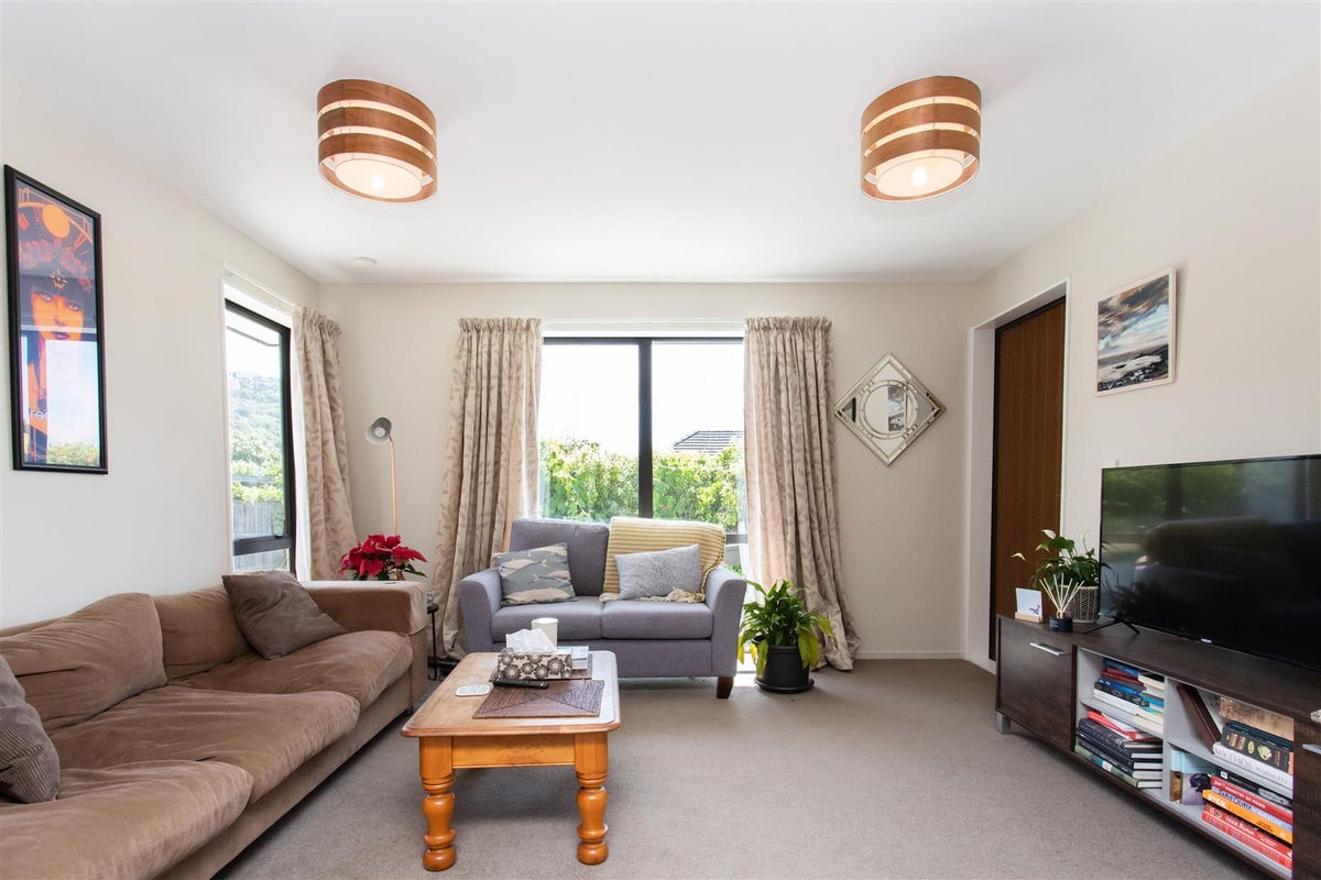 1/9A Augusta Street, Redcliffs, Christchurch - Carousel 2