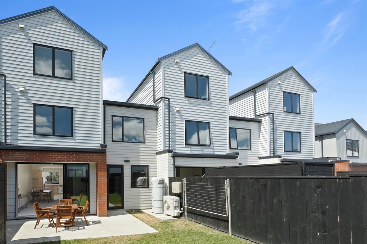 61 Mapou Road, Hobsonville, Auckland - Carousel 1