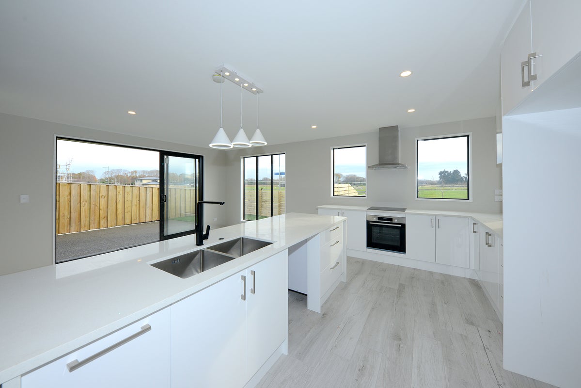 38 Sarikei Avenue, Northwood, Christchurch - Carousel 2