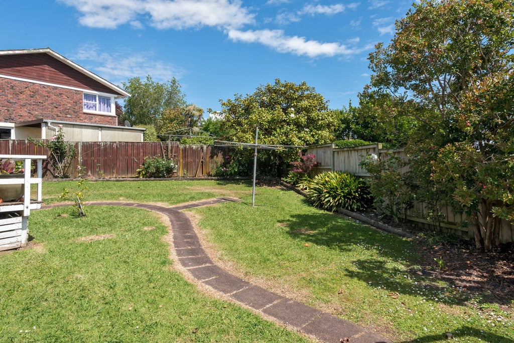 2/1 Willow Way, Sunnyhills, Auckland - Carousel 16