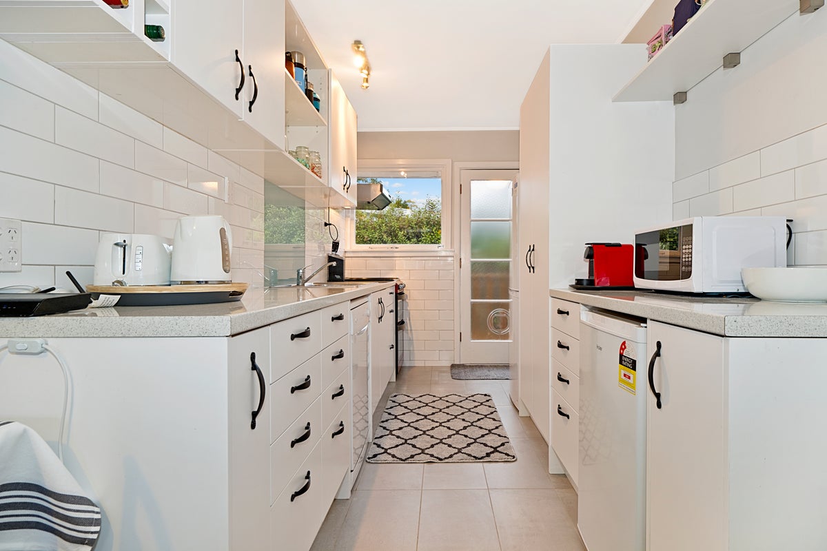 2/394 Hereford Street, Linwood, Christchurch - Carousel 2