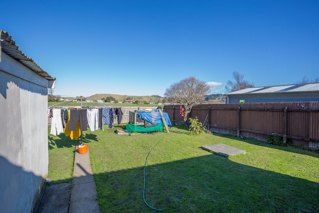 23 Lawrence Street, Outer Kaiti, Gisborne - Carousel 2
